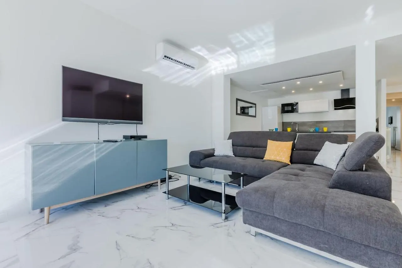 90M On The Croisette With Terrace & Sea View Apartment Cannes 0*,