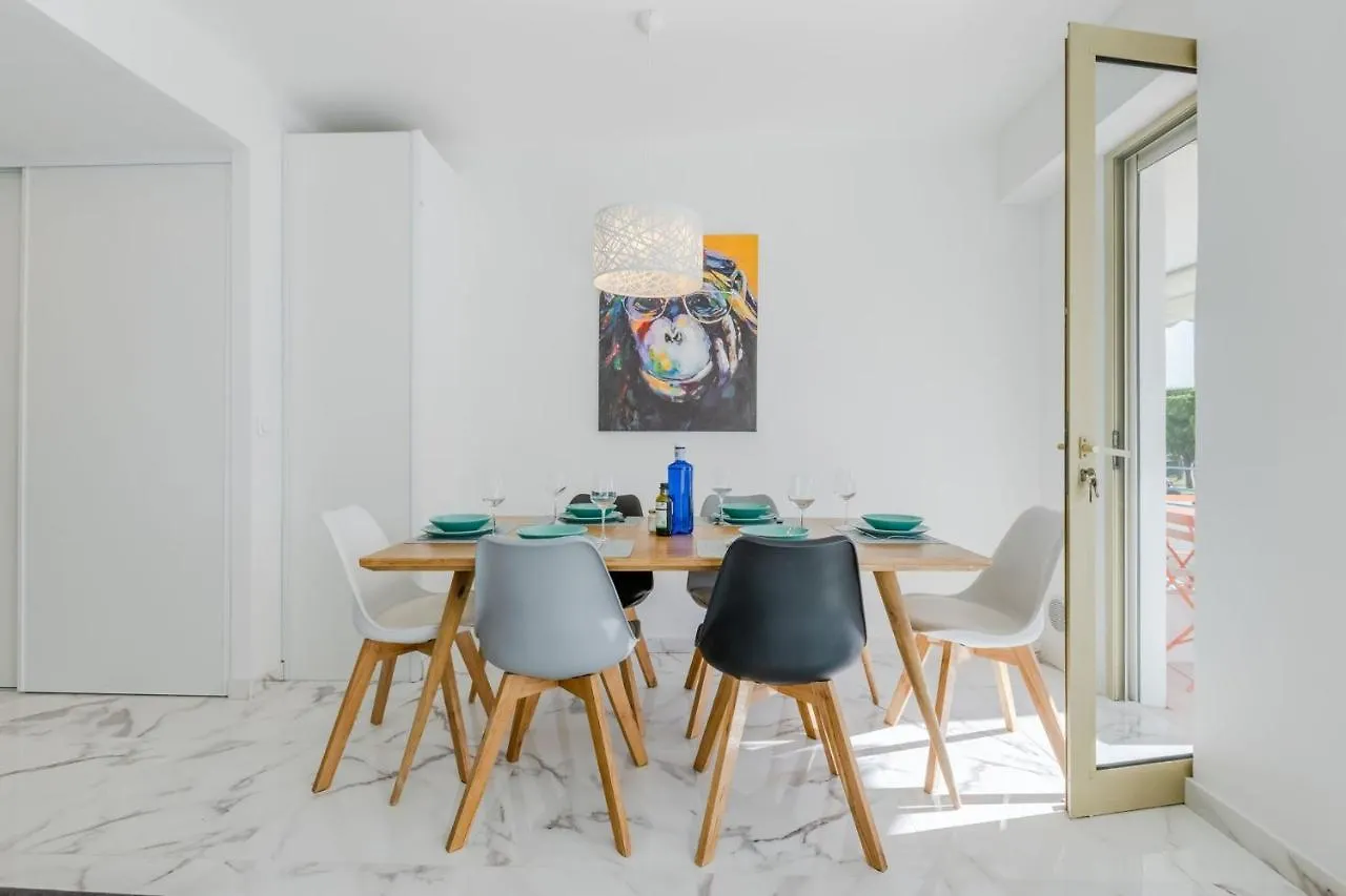 90M On The Croisette With Terrace & Sea View Apartment Cannes 0*,  France